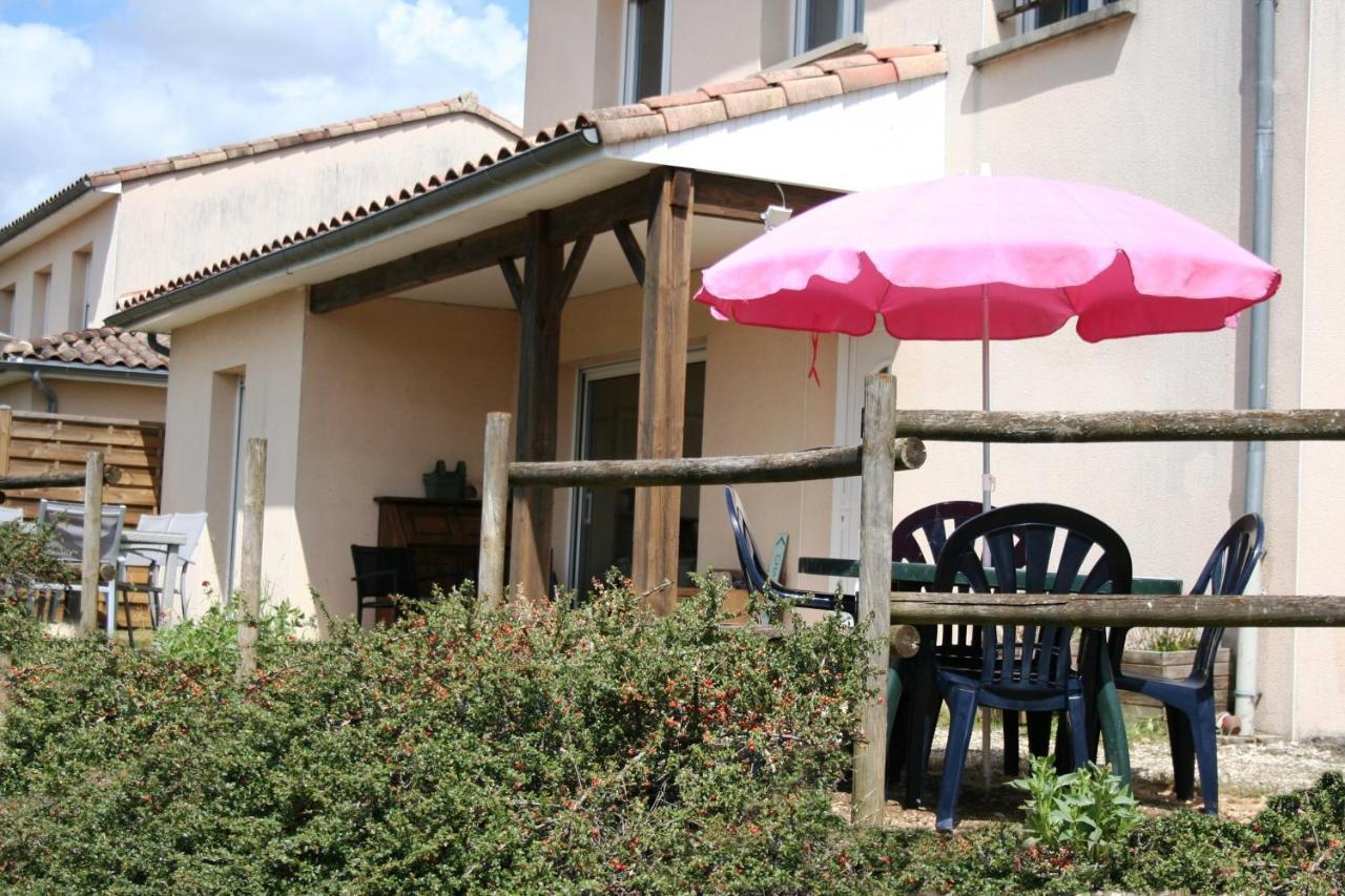 Bonabri Vacances - Chambres D'Hotes Chazelles  Exterior foto