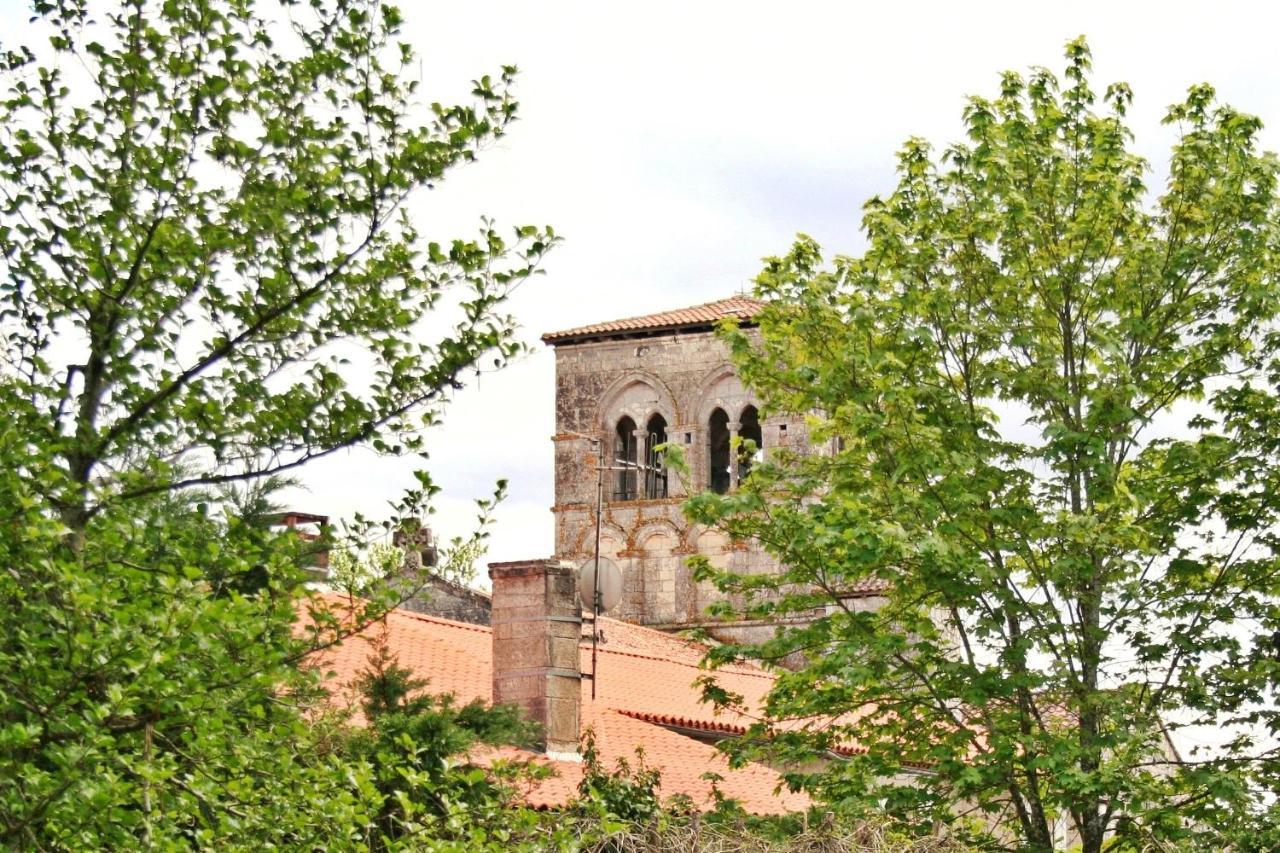 Bonabri Vacances - Chambres D'Hotes Chazelles  Exterior foto