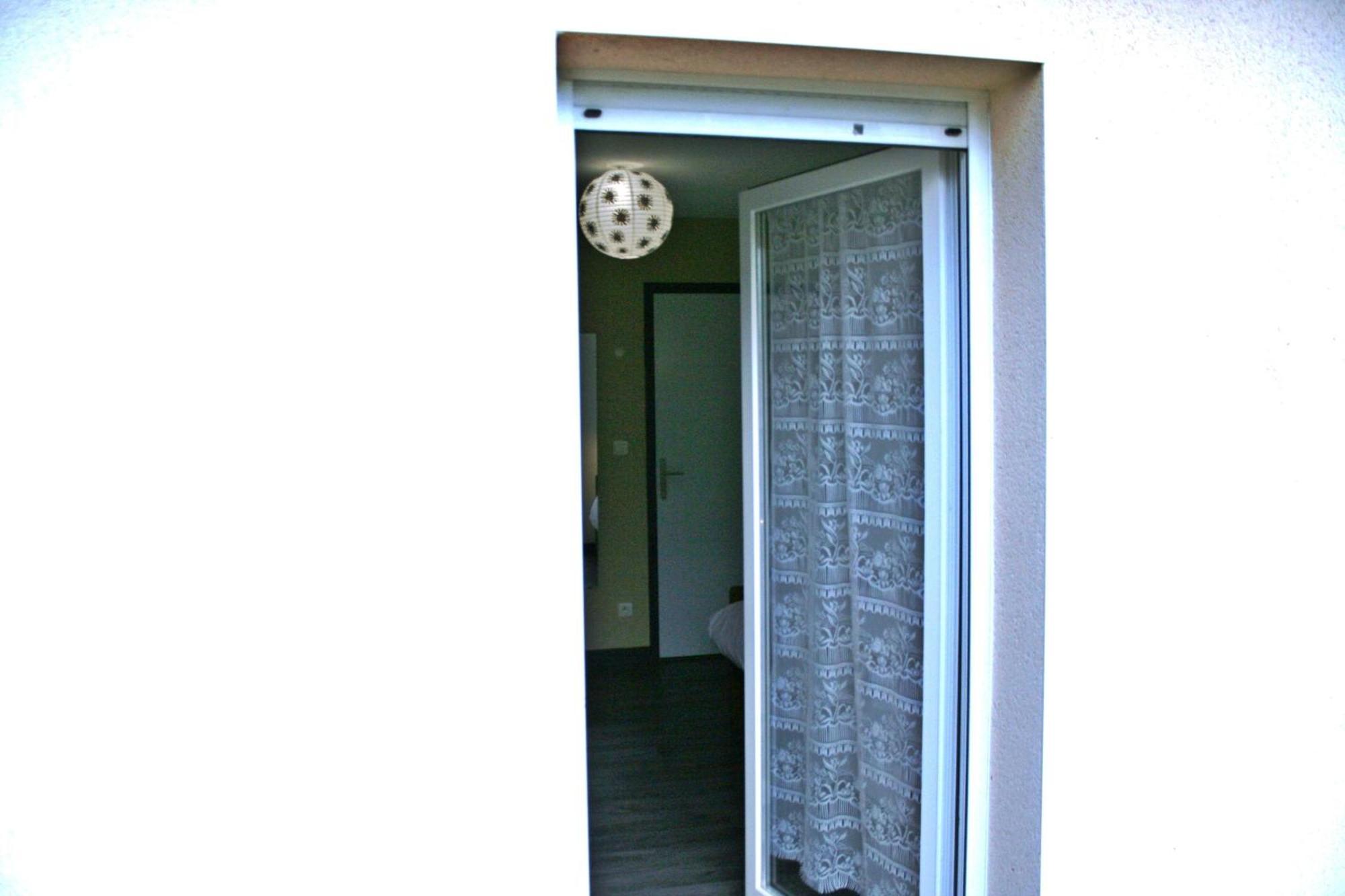 Bonabri Vacances - Chambres D'Hotes Chazelles  Exterior foto